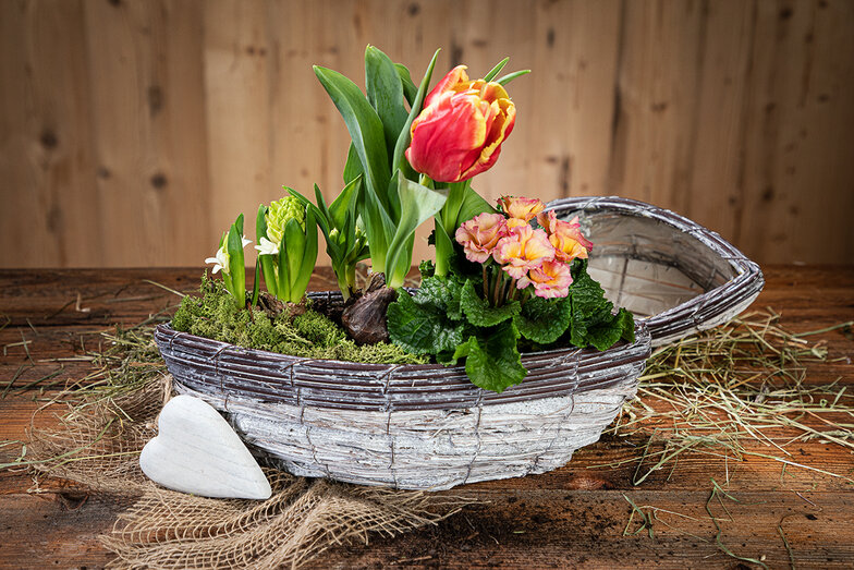 Deko Blumenkorb für Ostern