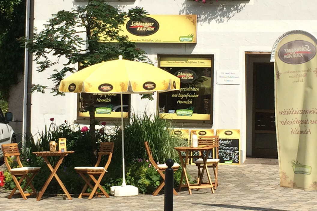 kleiner Käseverkaufsladen in Bad Grönenbach mit schöner kleiner Terrasse 